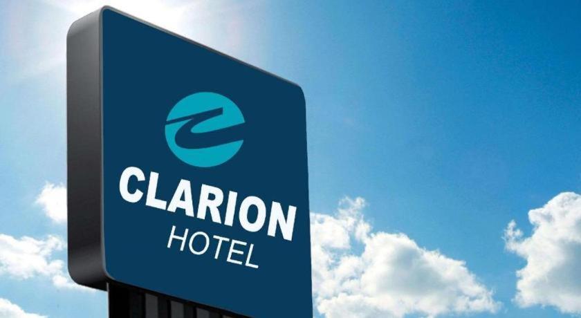 Clarion Hotel & Suites Conference Center Memphis Airport Buitenkant foto