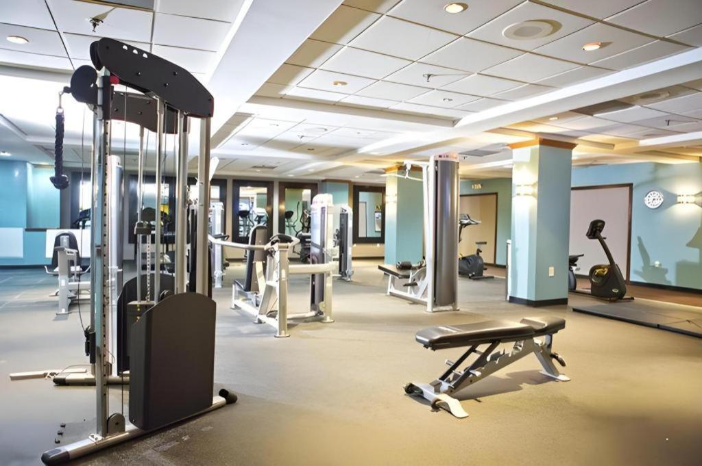 Clarion Hotel & Suites Conference Center Memphis Airport Buitenkant foto
